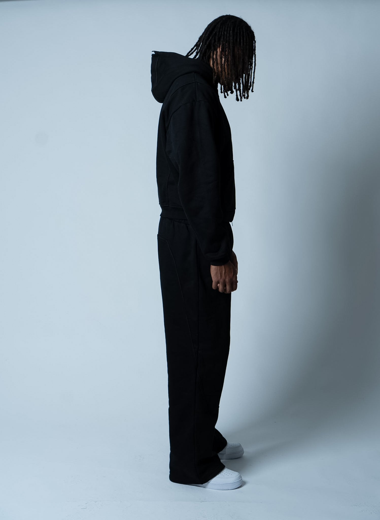TROTRO ZIP UP - BLACK