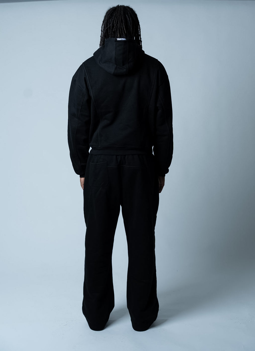 TROTRO ZIP UP - BLACK
